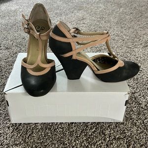 Black and tan wedge heel
